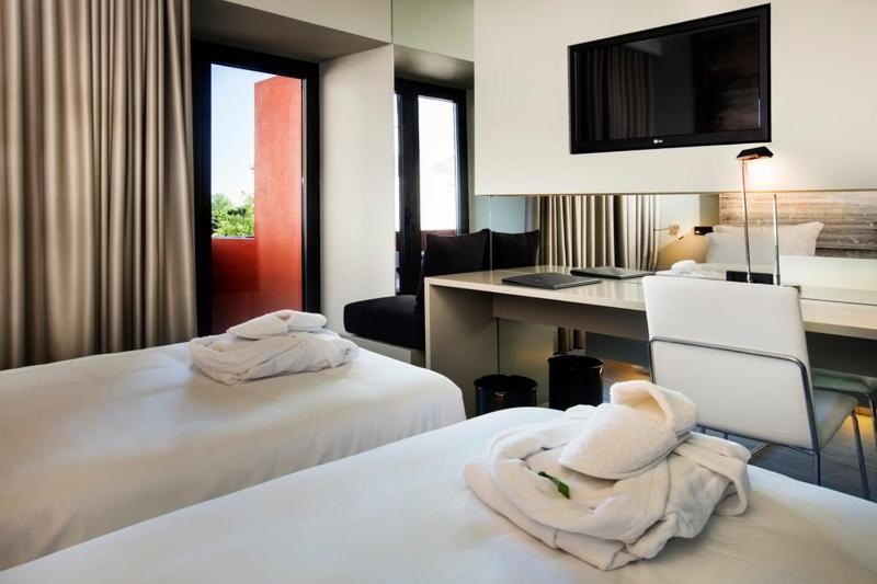 Vitoria Stone Hotel Evora Room photo